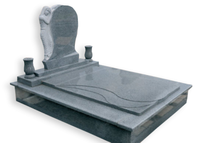 Csepp fedlapos síremlék Máriás fejkő