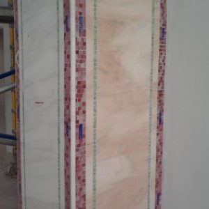 1.3-Ruskica-márvány-oszlop-burkolat-400x284