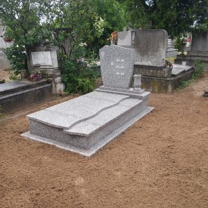 120x220-cm-Brown-Satr-gránit-síremlék_ref