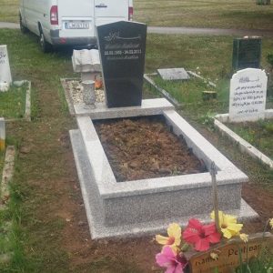 120x220-cm-Brown-Star-gránit-síremlék-3_retus