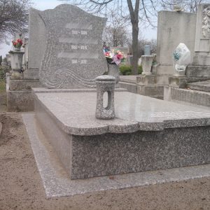 120x220-cm-Monseart-gránit-síremlék_jav