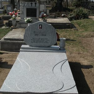 120x220-cm-Monserat-gránit-síremlék-2_retus