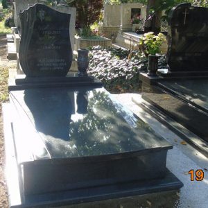 120x220-cm-Padang-Dark-gránit-síremlék-4_retus