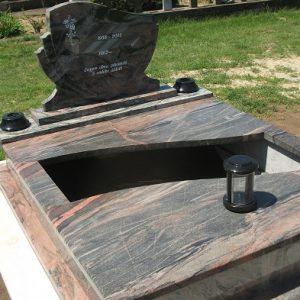 170x220-cm-Atlantis-gránit-síremlék_retus