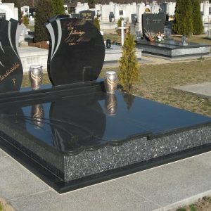 170x220-cm-Labrador-Blue-Indiai-fekete-gránit-síremlék-1_retus