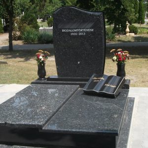 170x220-cm-Labrador-Blue-Indiai-fekete-gránit-síremlék-2_retus