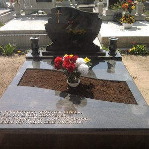 170x220-cm-Tropical-Green-gránit-síremlék-1_retus