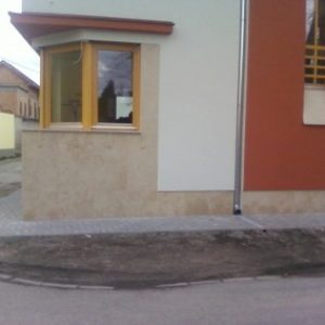 2.-Kanfanar-mészkő-lábazat-400x284