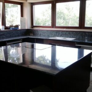 Olive Green gránit konyhasziget