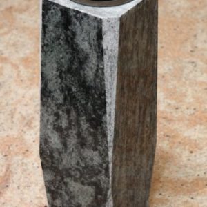 25.-Gránit-váza (1)