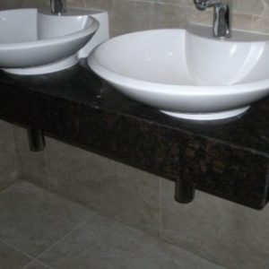 Tan Brown gránit mosdópult