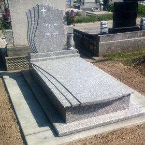 edited_120x220-cm-Brown-Star-gránit-síremlék-3-1