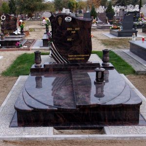 Aurora gránit síremlék