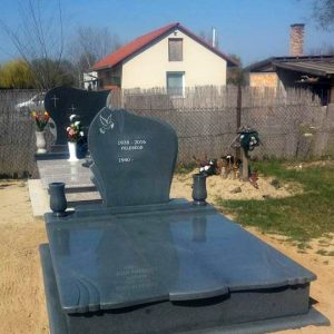 edited_170x220-cm-Crystal-Grey-gránit-síremlék-3