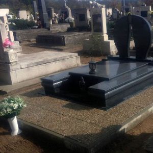 edited_170x220-cm-Kobra-gránit-síremlék