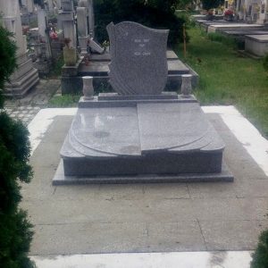 170x220-cm-Mountain-Brown-gránit-síremlék